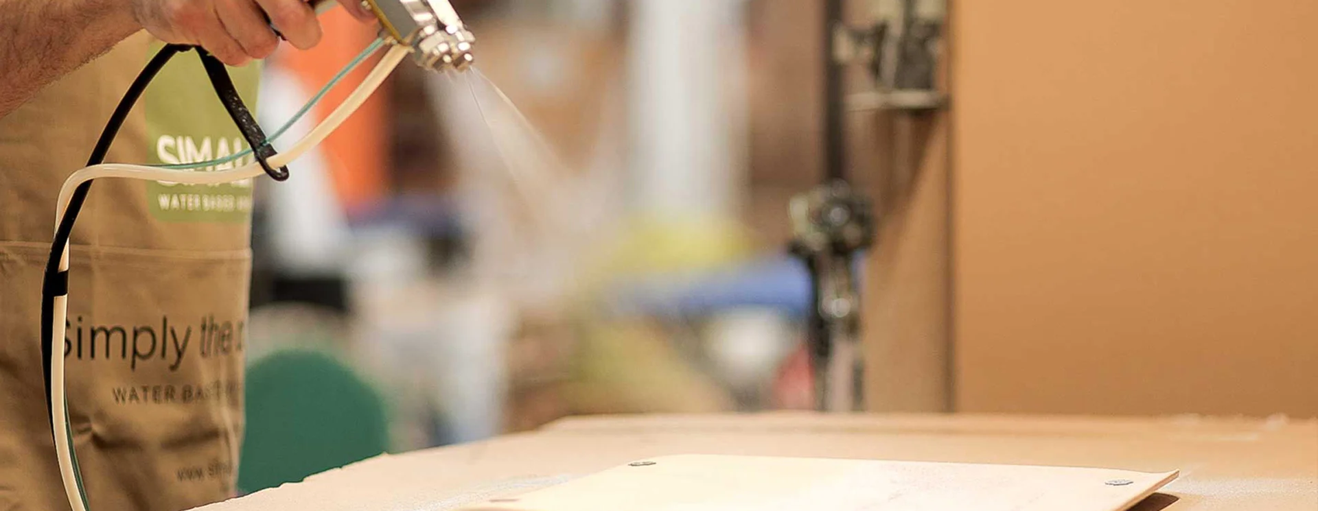 OF2K-1920x745-1-1920x745-1.jpg keo gốc nước trên con lăn